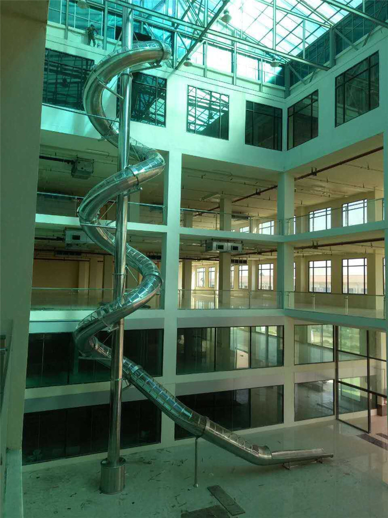 老撾永珍百貨商場不銹鋼滑梯案例